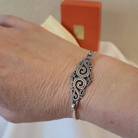 James Avery Sorrento Lacy Scroll Bracelet - Picture 7 of 12